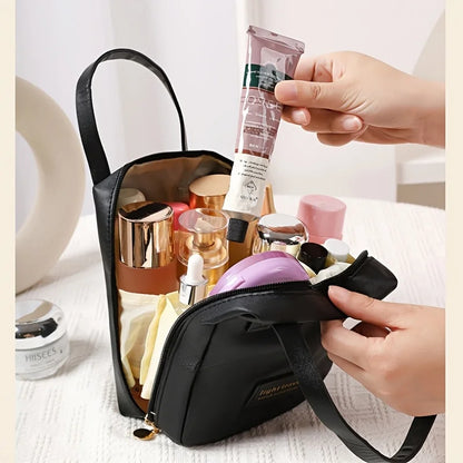 Portable Travel Makeup Bag with Large Capacity High-End Cosmetic Organizer Stylish Toiletry Storage Bag for Cosmetics