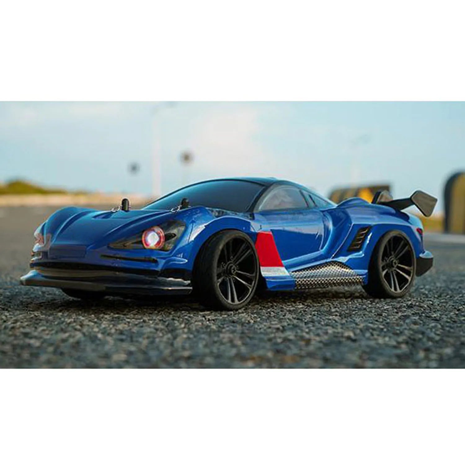 RC Drift Car 1/16 SCY 16301 4WD Seven Modes Light System RC390 Brushed Motor Electric Vehicle Model for Drifting Enthusiasts Toy