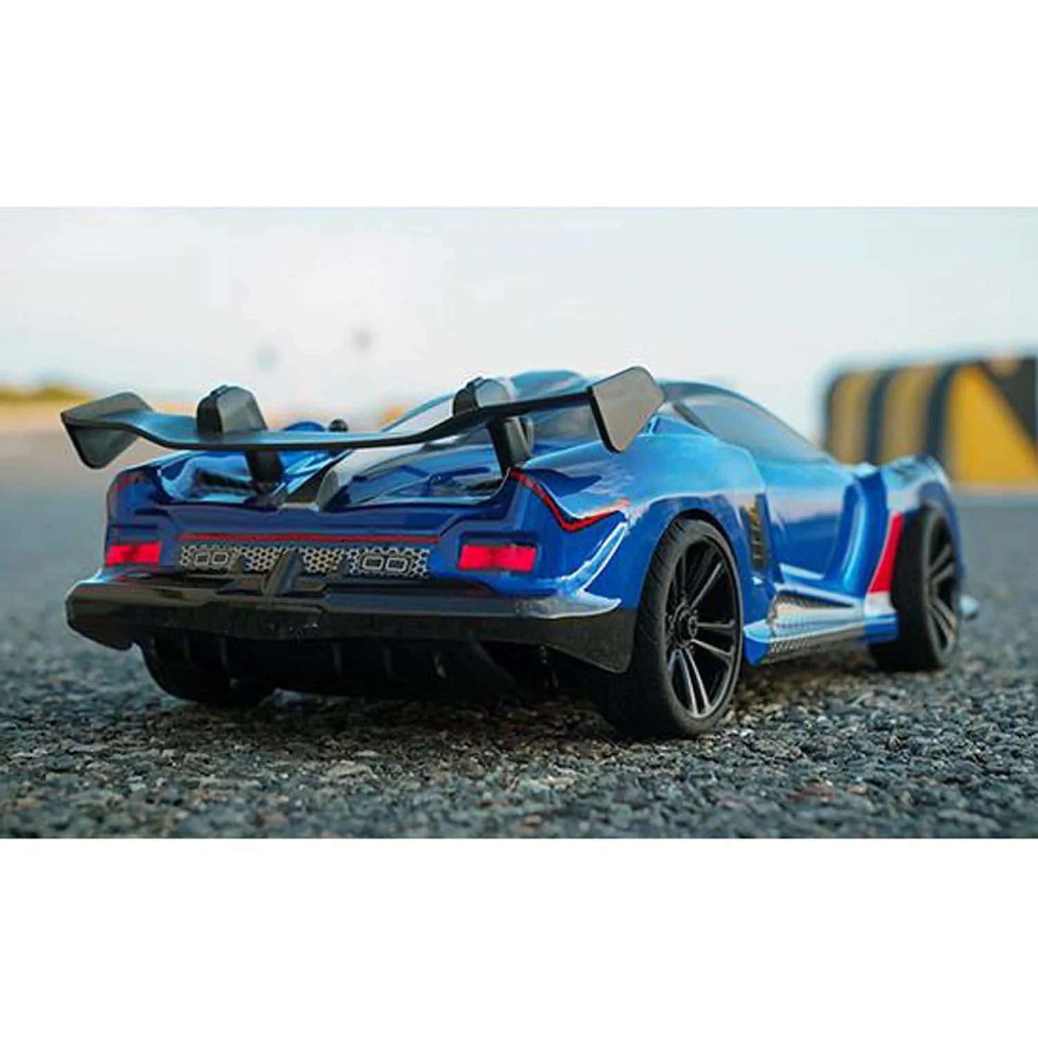 RC Drift Car 1/16 SCY 16301 4WD Seven Modes Light System RC390 Brushed Motor Electric Vehicle Model for Drifting Enthusiasts Toy